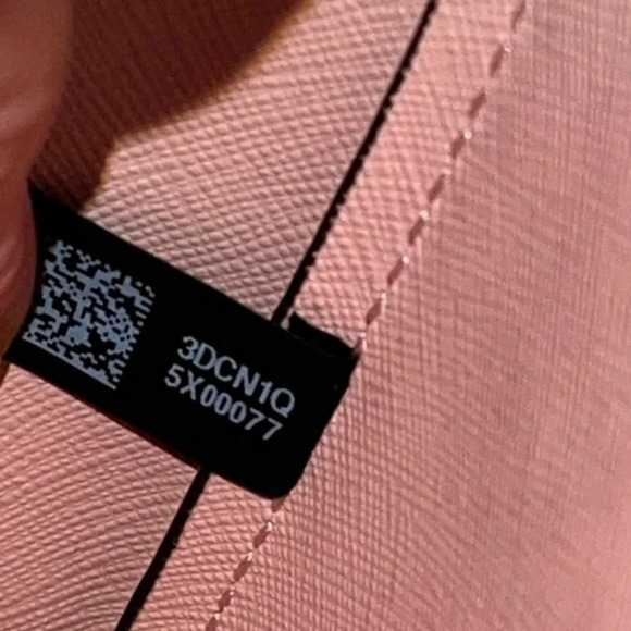 MICHAEL KORS Karson Leather Tote - Picture 15 of 16